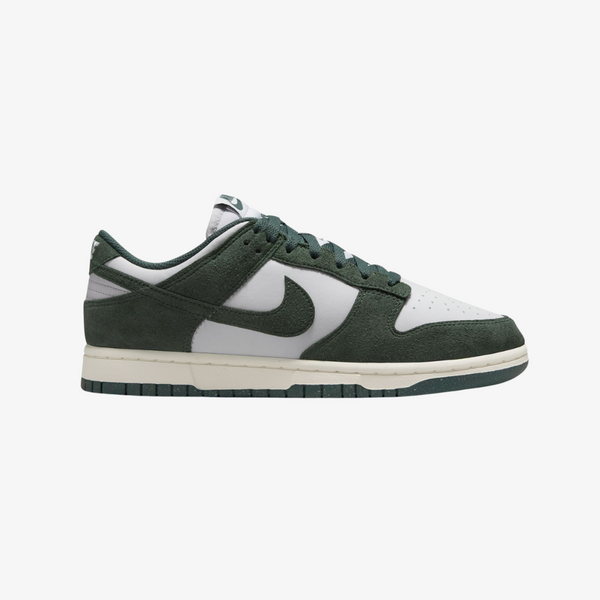 womens nike dunk low (photon dust/vintage green)