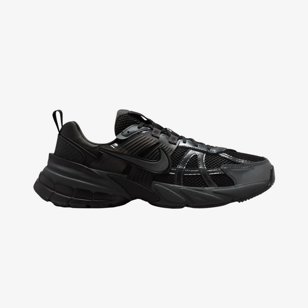 mens nike v2k run (black/dark smoke grey)