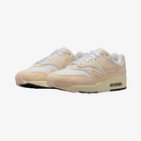 womens nike air max 1 (sail/guava ice)