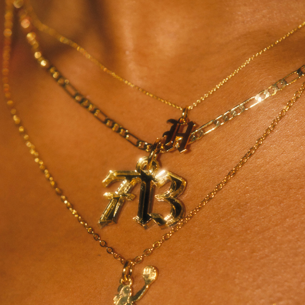melody ehsani old english '713' necklace (gold)