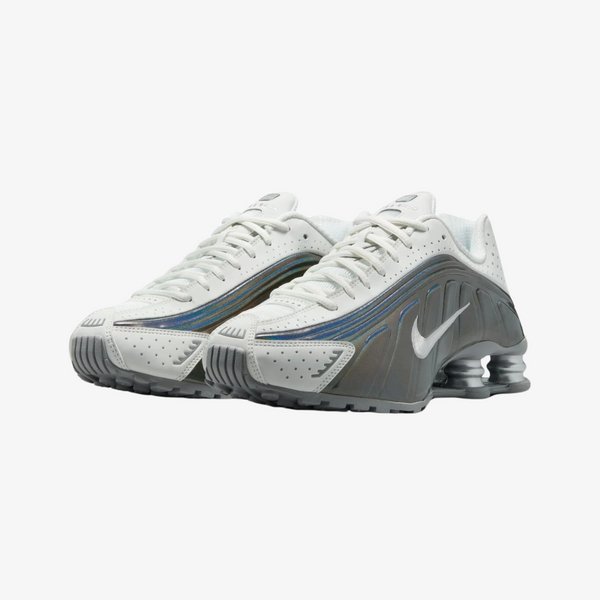 womens nike shox r4 (summit white/iridescent)