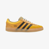 mens adidas bad bunny gazelle indoor (solar gold/black)
