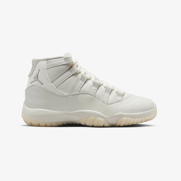 womens jordan 11 retro (pearl)