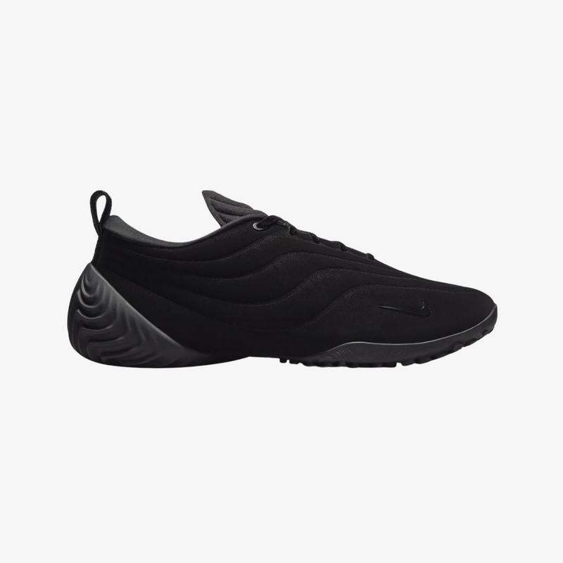 womens nike astra ultra (black)