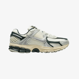 womens nike zoom vomero 5 (sail/metallic silver)