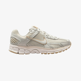 womens nike zoom vomero 5 (light bone)