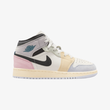 gradeschool jordan 1 mid se (sail/iced jade)