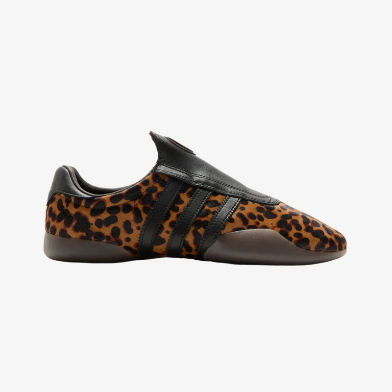 womens adidas taekwondo mei (core black/gum5)