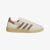 gradeschool adidas handball spezial (crystal white/cardboard/blush pink)