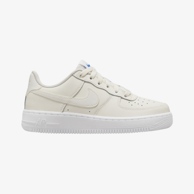 gradeschool nike air force 1 lv8 (sail/white)