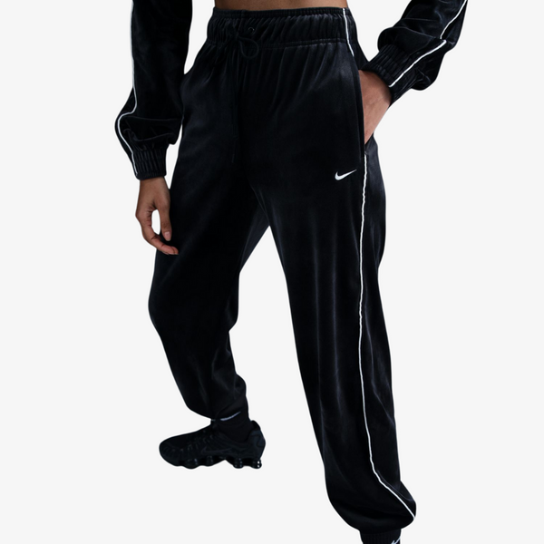 womens nike sportswear mid rise velour joggers (black)