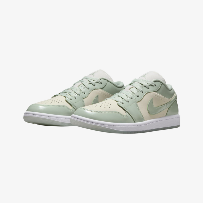 womens jordan 1 low se (sea foam/metallic silver)