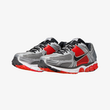 mens nike zoom vomero 5 (metallic silver/black)