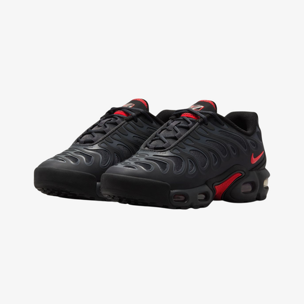 gradeschool nike air max plus drift (black/univeristy red)