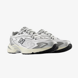 mens new balance 725v1 (metallic silver/slate grey)