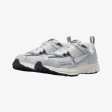 gradeschool nike vomero 5 (photon dust/chrome)