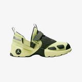 womens jordan trunner lx (luminous green)