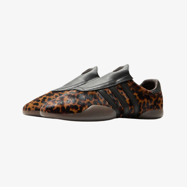womens adidas taekwondo mei (core black/gum5)