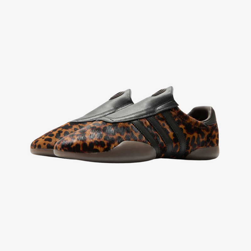 womens adidas taekwondo mei (core black/gum5)