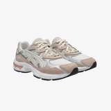 gradeschool asics gel-nyc (blush/cream)