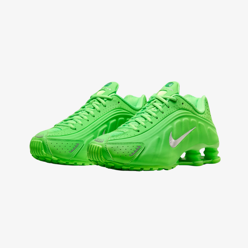 womens nike shox r4 (green strike)