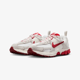 gradeschool nike vomero 5 se (sail/university red)