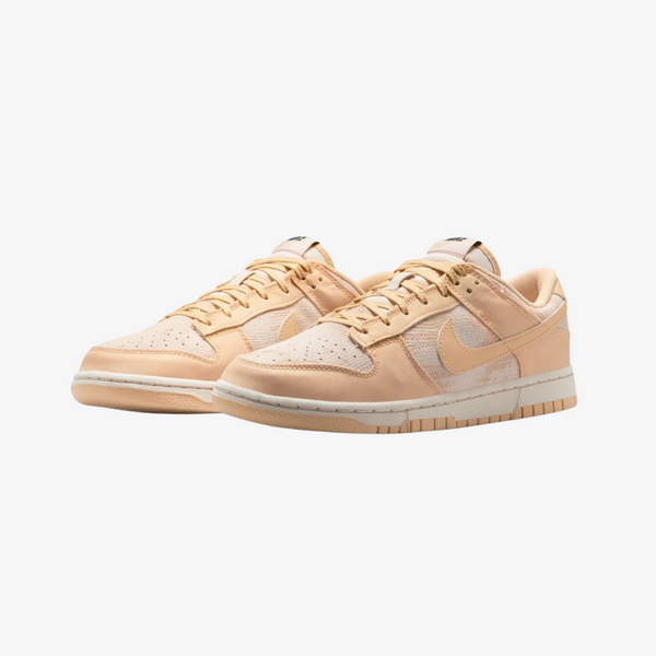 womens nike dunk low (light orewood brown)