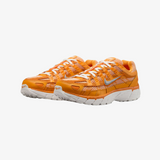 mens nike p-6000 prm (kumquat/metallic silver)