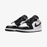 gradeschool jordan 1 low se (black/team red/white)