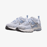 gradeschool nike vomero 5 (football grey/summit white)