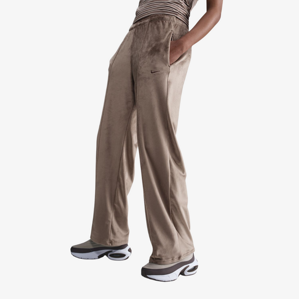 womens nike sportswear chill knit sweatpant (brown)