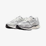 womens nike zoom vomero 5 (photon dust/chrome)