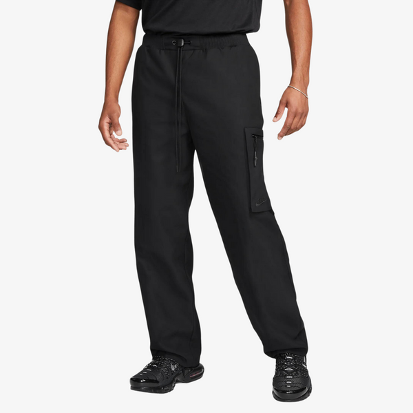 mens nike sportswear tech pack woven utility pants (black)