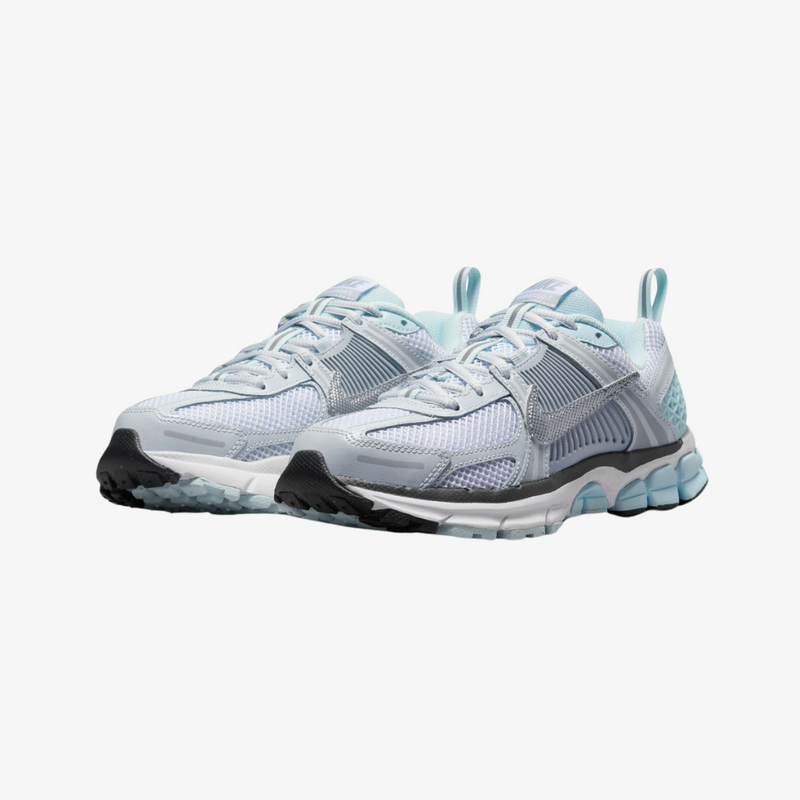 gradeschool nike vomero 5 (pure platinum/metallic silver)