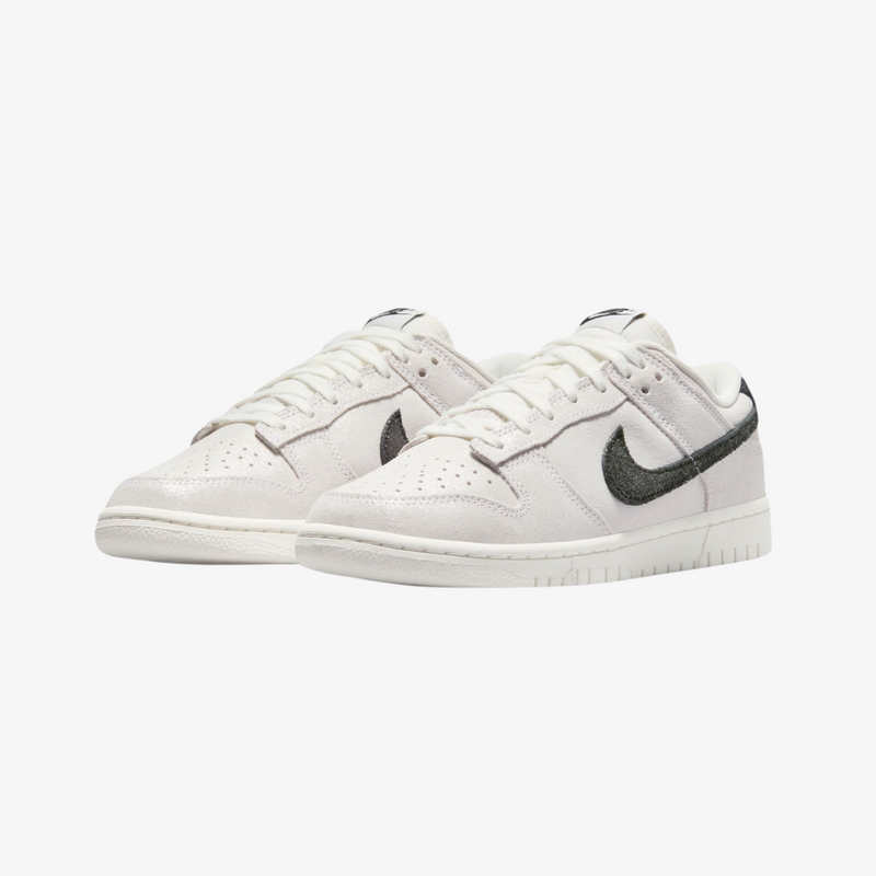 womens nike dunk low (white/black/team red)