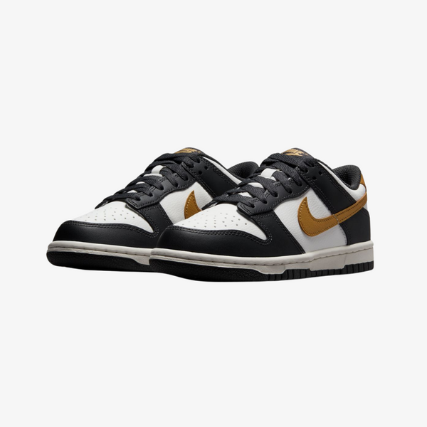 gradeschool nike dunk low (summit white/metallic gold)