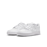gradeschool nike air force 1 le (white)