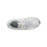 gradeschool nike v5 rnr (white/metallic gold)