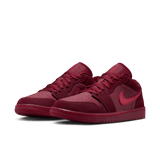 womens jordan 1 low se (team red/sierra red)
