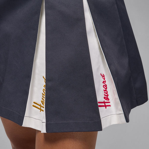 womens jordan pleated skirt (gridiron/sail)