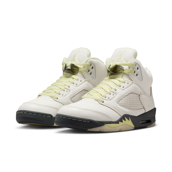 womens jordan 5 retro (sail/luminous green)