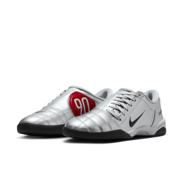 womens nike t90 (metallic silver/black)
