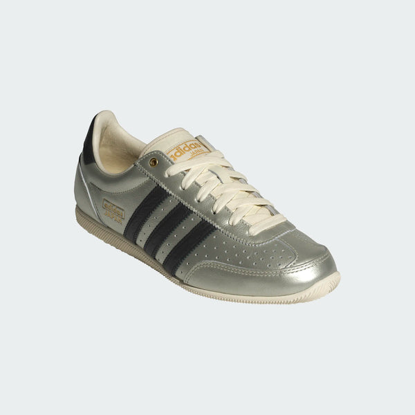 womens adidas japan (silver/core black)