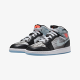 gradeschool jordan 1 mid sneaker school (black/ice blue/crimson)