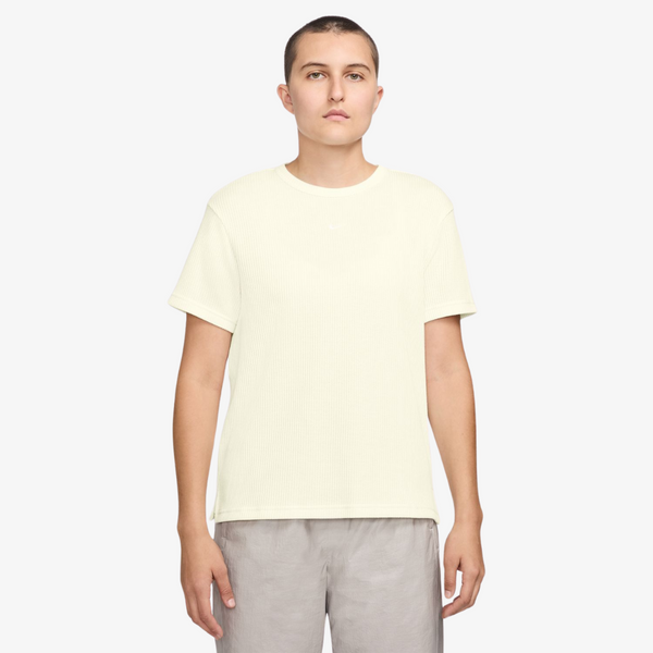 womens nike sportswear chill s/s top (white)