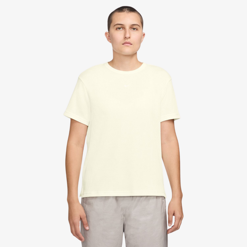 womens nike sportswear chill s/s top (white)