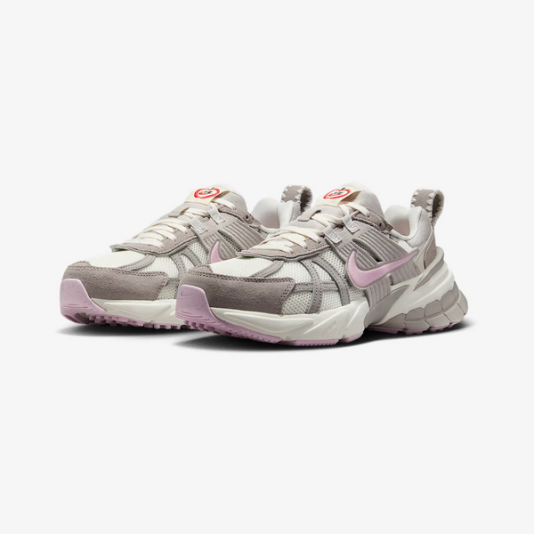 womens nike v2k run (sail/pink foam)